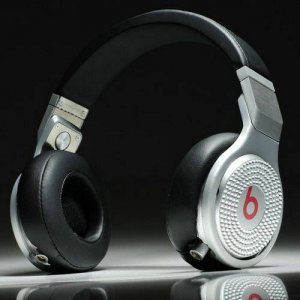 Beats By Dr Dre Pro High Performance Headphones white diamond black